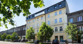 TCF Home - Apartment with Free Garage